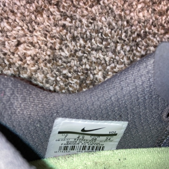 Gray Nike metcons - Picture 6 of 6